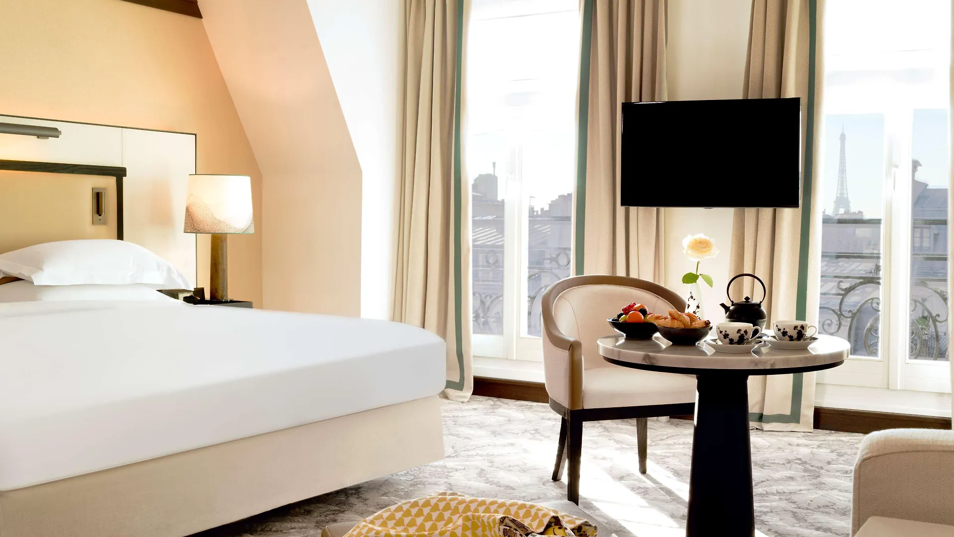 Hyatt Madeleine